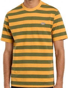 לצפייה במוצר חולצת טי-שירט Dickies פסים לגברים – שילוב צבעי ירוק זית וצהוב חרדל עם לוגו קלאסי